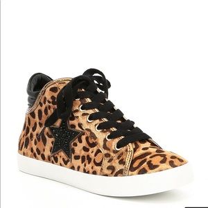 Steve Madden leopard sneakers